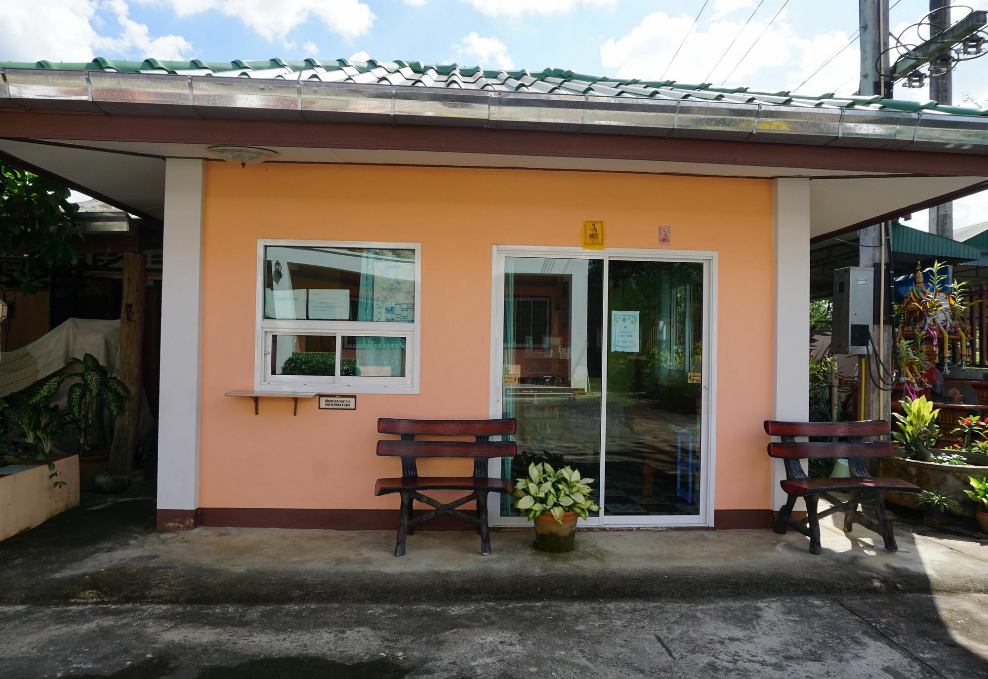 Kanoktid Place Hotel Fang Exterior photo